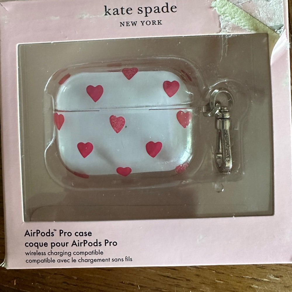 COPY - Kate spade hearts AirPod pro case. Wireless charging compatible.